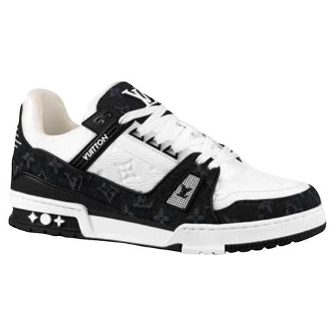 sneakers louis vuitton nere|louis vuitton sneaker for women.